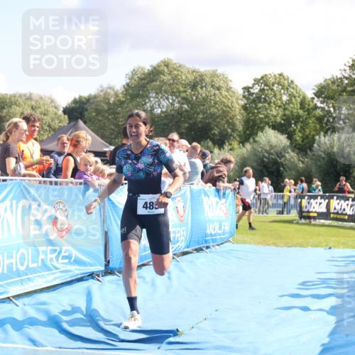 25.08.2024 - Elbe Triathlon Hamburg H.Heesch http://msf.ph/oto/6886314 25.08.2024 11:33:45 Ziel 485, 692 meine-sportfotos.de