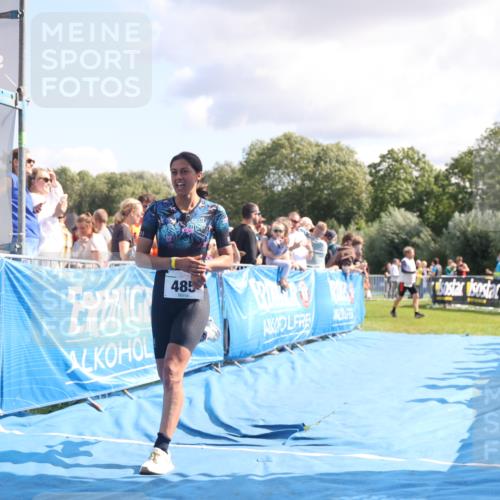 25.08.2024 - Elbe Triathlon Hamburg H.Heesch http://msf.ph/oto/6886328 25.08.2024 11:33:45 Ziel 485, 692 meine-sportfotos.de