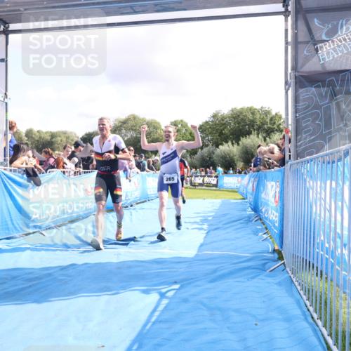 25.08.2024 - Elbe Triathlon Hamburg H.Heesch http://msf.ph/oto/6886331 25.08.2024 11:26:21 Ziel 265, 406, 451, 601, 723, 754 meine-sportfotos.de