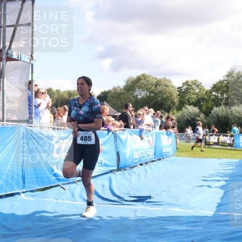 25.08.2024 - Elbe Triathlon Hamburg H.Heesch http://msf.ph/oto/6886332 25.08.2024 11:33:45 Ziel 485, 692 meine-sportfotos.de