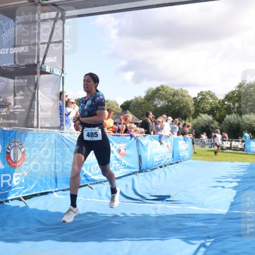 25.08.2024 - Elbe Triathlon Hamburg H.Heesch http://msf.ph/oto/6886336 25.08.2024 11:33:46 Ziel 485, 692 meine-sportfotos.de