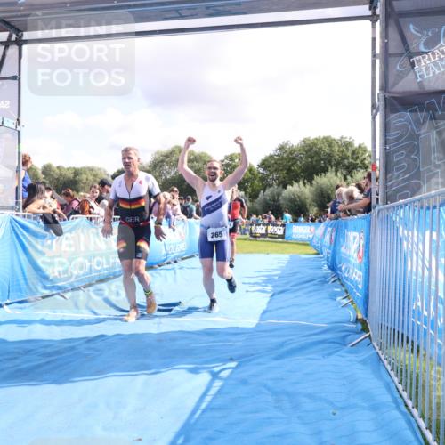 25.08.2024 - Elbe Triathlon Hamburg H.Heesch http://msf.ph/oto/6886338 25.08.2024 11:26:21 Ziel 265, 406, 451, 601, 723, 754 meine-sportfotos.de