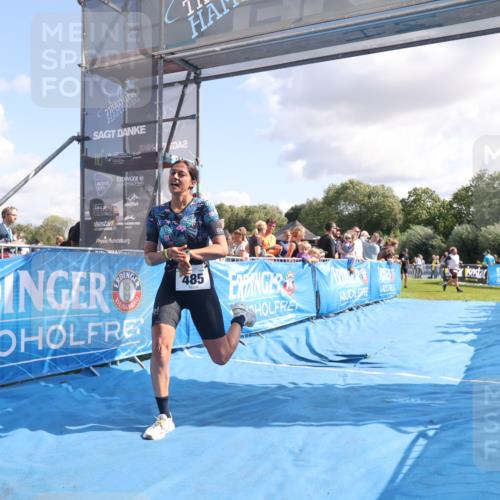 25.08.2024 - Elbe Triathlon Hamburg H.Heesch http://msf.ph/oto/6886343 25.08.2024 11:33:46 Ziel 485, 692 meine-sportfotos.de