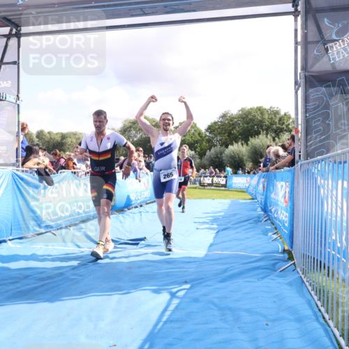 25.08.2024 - Elbe Triathlon Hamburg H.Heesch http://msf.ph/oto/6886344 25.08.2024 11:26:21 Ziel 265, 406, 451, 601, 723, 754 meine-sportfotos.de