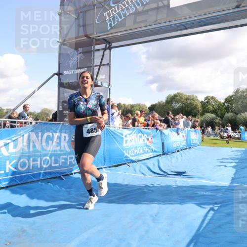 25.08.2024 - Elbe Triathlon Hamburg H.Heesch http://msf.ph/oto/6886347 25.08.2024 11:33:46 Ziel 485, 692 meine-sportfotos.de
