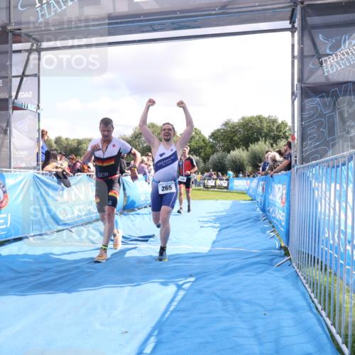 25.08.2024 - Elbe Triathlon Hamburg H.Heesch http://msf.ph/oto/6886350 25.08.2024 11:26:21 Ziel 265, 406, 451, 601, 723, 754 meine-sportfotos.de