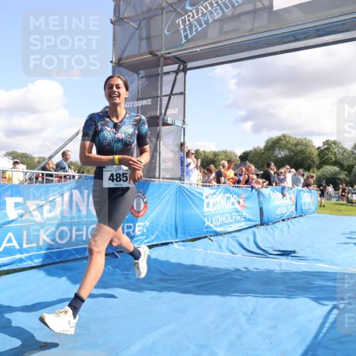 25.08.2024 - Elbe Triathlon Hamburg H.Heesch http://msf.ph/oto/6886353 25.08.2024 11:33:46 Ziel 485, 692 meine-sportfotos.de