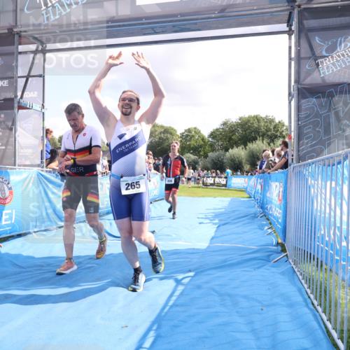 25.08.2024 - Elbe Triathlon Hamburg H.Heesch http://msf.ph/oto/6886362 25.08.2024 11:26:22 Ziel 265, 406, 451, 601, 723, 754 meine-sportfotos.de