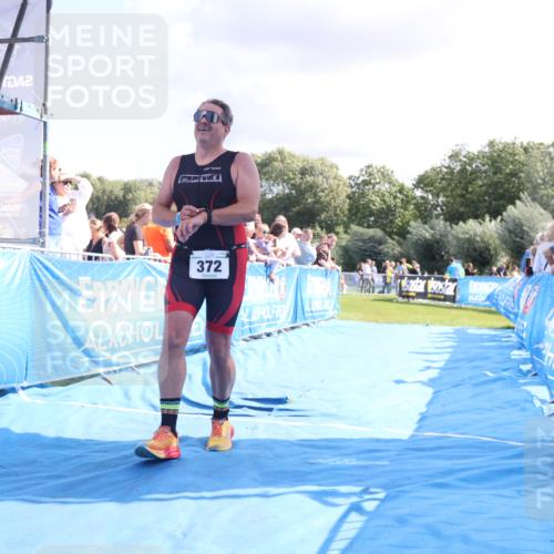 25.08.2024 - Elbe Triathlon Hamburg H.Heesch http://msf.ph/oto/6886383 25.08.2024 11:33:57 Ziel 372, 670 meine-sportfotos.de