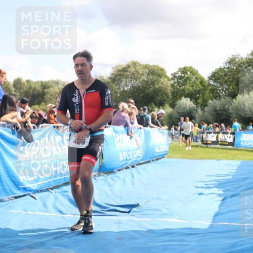 25.08.2024 - Elbe Triathlon Hamburg H.Heesch http://msf.ph/oto/6886386 25.08.2024 11:26:23 Ziel 265, 406, 451, 601, 723, 754 meine-sportfotos.de