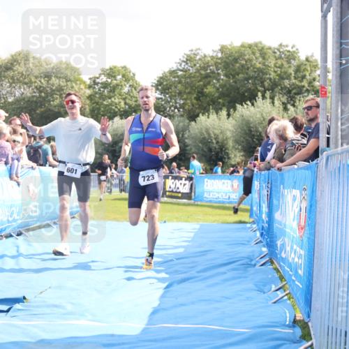 25.08.2024 - Elbe Triathlon Hamburg H.Heesch http://msf.ph/oto/6886393 25.08.2024 11:26:28 Ziel 265, 406, 451, 601, 723, 1846 meine-sportfotos.de
