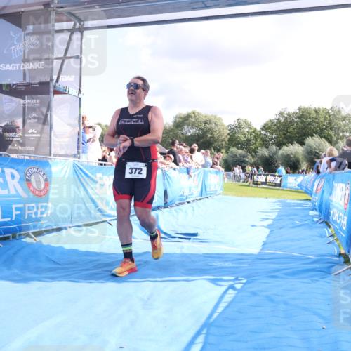 25.08.2024 - Elbe Triathlon Hamburg H.Heesch http://msf.ph/oto/6886394 25.08.2024 11:33:57 Ziel 372, 670 meine-sportfotos.de