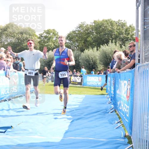 25.08.2024 - Elbe Triathlon Hamburg H.Heesch http://msf.ph/oto/6886395 25.08.2024 11:26:28 Ziel 265, 406, 451, 601, 723, 1846 meine-sportfotos.de