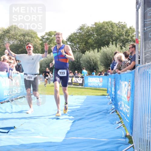 25.08.2024 - Elbe Triathlon Hamburg H.Heesch http://msf.ph/oto/6886399 25.08.2024 11:26:28 Ziel 265, 406, 451, 601, 723, 1846 meine-sportfotos.de