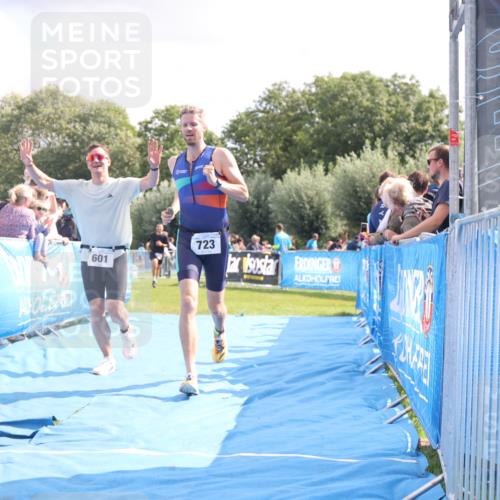 25.08.2024 - Elbe Triathlon Hamburg H.Heesch http://msf.ph/oto/6886401 25.08.2024 11:26:28 Ziel 265, 406, 451, 601, 723, 1846 meine-sportfotos.de