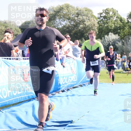 25.08.2024 - Elbe Triathlon Hamburg H.Heesch http://msf.ph/oto/6886416 25.08.2024 11:34:05 Ziel 545, 604, 670, 772 meine-sportfotos.de