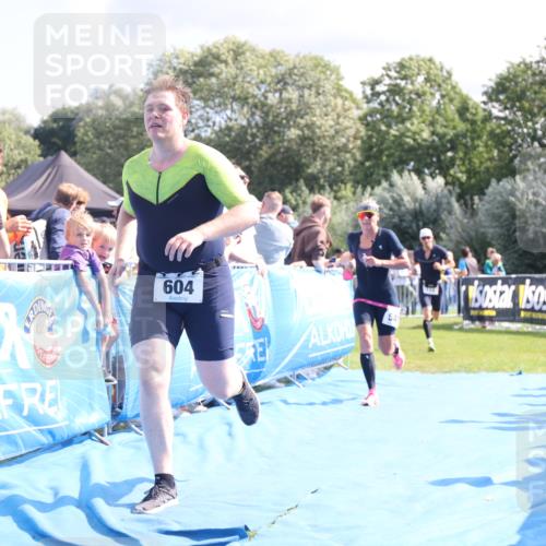25.08.2024 - Elbe Triathlon Hamburg H.Heesch http://msf.ph/oto/6886423 25.08.2024 11:34:06 Ziel 545, 604, 670, 772 meine-sportfotos.de