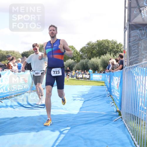 25.08.2024 - Elbe Triathlon Hamburg H.Heesch http://msf.ph/oto/6886432 25.08.2024 11:26:29 Ziel 406, 601, 723, 1846 meine-sportfotos.de