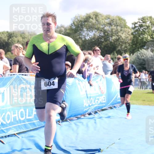 25.08.2024 - Elbe Triathlon Hamburg H.Heesch http://msf.ph/oto/6886439 25.08.2024 11:34:07 Ziel 545, 604, 670, 772 meine-sportfotos.de