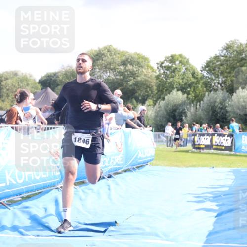 25.08.2024 - Elbe Triathlon Hamburg H.Heesch http://msf.ph/oto/6886442 25.08.2024 11:26:33 Ziel 601, 680, 723, 1846 meine-sportfotos.de