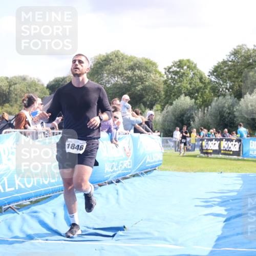 25.08.2024 - Elbe Triathlon Hamburg H.Heesch http://msf.ph/oto/6886447 25.08.2024 11:26:33 Ziel 601, 680, 723, 1846 meine-sportfotos.de