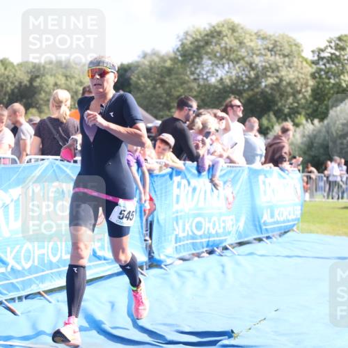 25.08.2024 - Elbe Triathlon Hamburg H.Heesch http://msf.ph/oto/6886458 25.08.2024 11:34:08 Ziel 545, 604, 670, 772 meine-sportfotos.de