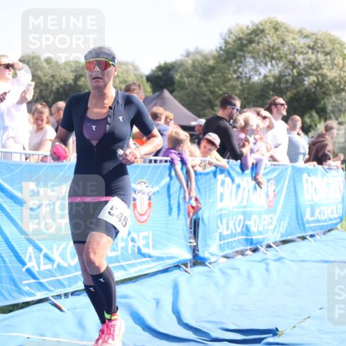 25.08.2024 - Elbe Triathlon Hamburg H.Heesch http://msf.ph/oto/6886467 25.08.2024 11:34:09 Ziel 545, 604, 670, 671, 772 meine-sportfotos.de