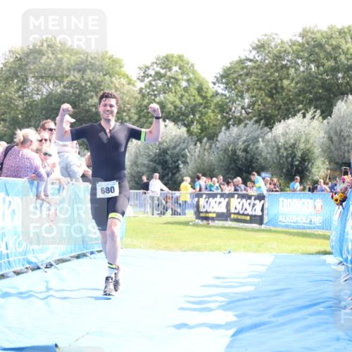 25.08.2024 - Elbe Triathlon Hamburg H.Heesch http://msf.ph/oto/6886474 25.08.2024 11:26:40 Ziel 680, 1846 meine-sportfotos.de