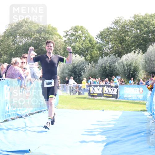 25.08.2024 - Elbe Triathlon Hamburg H.Heesch http://msf.ph/oto/6886476 25.08.2024 11:26:40 Ziel 680, 1846 meine-sportfotos.de