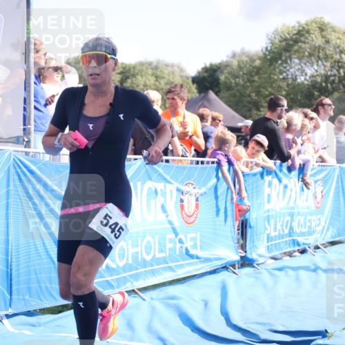 25.08.2024 - Elbe Triathlon Hamburg H.Heesch http://msf.ph/oto/6886477 25.08.2024 11:34:09 Ziel 545, 604, 670, 671, 772 meine-sportfotos.de