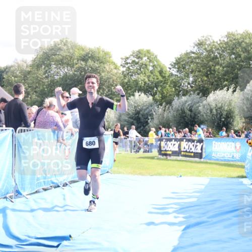 25.08.2024 - Elbe Triathlon Hamburg H.Heesch http://msf.ph/oto/6886482 25.08.2024 11:26:40 Ziel 680, 1846 meine-sportfotos.de