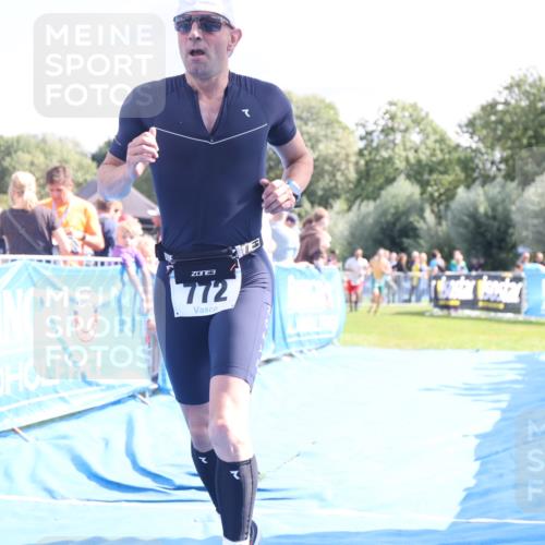 25.08.2024 - Elbe Triathlon Hamburg H.Heesch http://msf.ph/oto/6886500 25.08.2024 11:34:11 Ziel 545, 604, 670, 671, 683, 772 meine-sportfotos.de