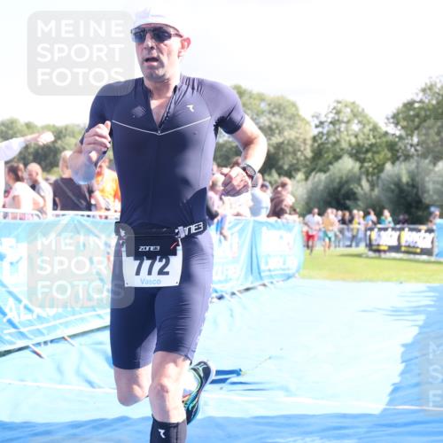 25.08.2024 - Elbe Triathlon Hamburg H.Heesch http://msf.ph/oto/6886505 25.08.2024 11:34:11 Ziel 545, 604, 670, 671, 683, 772 meine-sportfotos.de