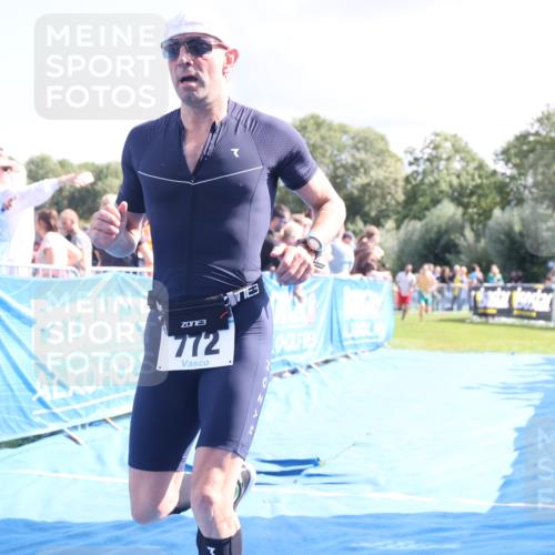 25.08.2024 - Elbe Triathlon Hamburg H.Heesch http://msf.ph/oto/6886507 25.08.2024 11:34:11 Ziel 545, 604, 670, 671, 683, 772 meine-sportfotos.de