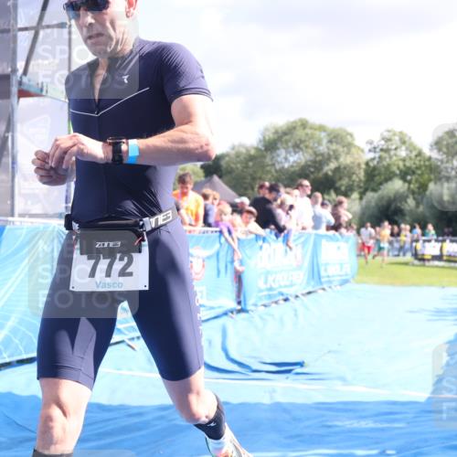 25.08.2024 - Elbe Triathlon Hamburg H.Heesch http://msf.ph/oto/6886516 25.08.2024 11:34:11 Ziel 545, 604, 670, 671, 683, 772 meine-sportfotos.de