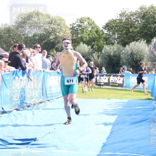 25.08.2024 - Elbe Triathlon Hamburg H.Heesch http://msf.ph/oto/6886521 25.08.2024 11:34:17 Ziel 606, 671, 683, 772, 795, 1429 meine-sportfotos.de