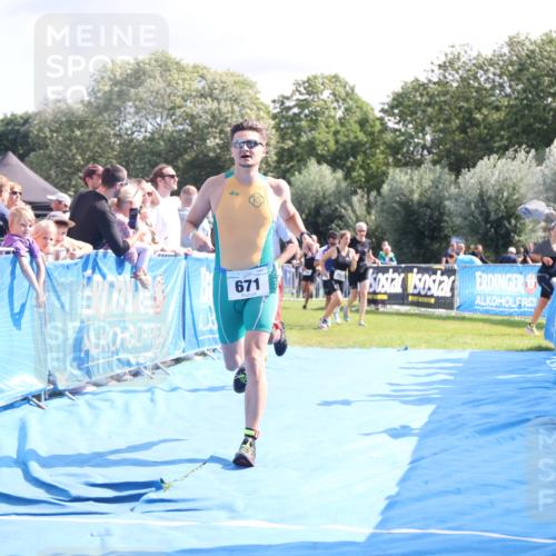 25.08.2024 - Elbe Triathlon Hamburg H.Heesch http://msf.ph/oto/6886530 25.08.2024 11:34:17 Ziel 606, 671, 683, 772, 795, 1429 meine-sportfotos.de