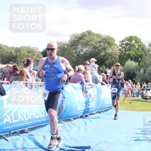 25.08.2024 - Elbe Triathlon Hamburg H.Heesch http://msf.ph/oto/6886533 25.08.2024 11:26:53 Ziel 378, 408 meine-sportfotos.de