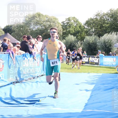 25.08.2024 - Elbe Triathlon Hamburg H.Heesch http://msf.ph/oto/6886534 25.08.2024 11:34:17 Ziel 606, 671, 683, 772, 795, 1429 meine-sportfotos.de