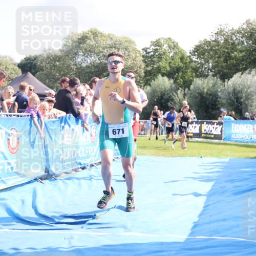 25.08.2024 - Elbe Triathlon Hamburg H.Heesch http://msf.ph/oto/6886538 25.08.2024 11:34:17 Ziel 606, 671, 683, 772, 795, 1429 meine-sportfotos.de