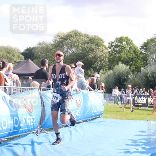 25.08.2024 - Elbe Triathlon Hamburg H.Heesch http://msf.ph/oto/6886541 25.08.2024 11:26:54 Ziel 378, 408 meine-sportfotos.de