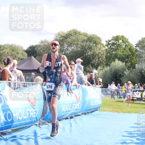 25.08.2024 - Elbe Triathlon Hamburg H.Heesch http://msf.ph/oto/6886548 25.08.2024 11:26:54 Ziel 378, 408 meine-sportfotos.de