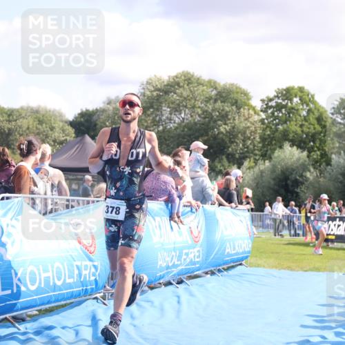 25.08.2024 - Elbe Triathlon Hamburg H.Heesch http://msf.ph/oto/6886552 25.08.2024 11:26:54 Ziel 378, 408 meine-sportfotos.de
