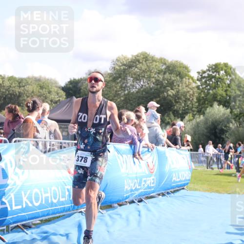 25.08.2024 - Elbe Triathlon Hamburg H.Heesch http://msf.ph/oto/6886555 25.08.2024 11:26:54 Ziel 378, 408 meine-sportfotos.de