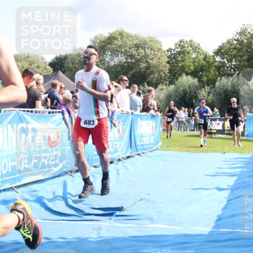25.08.2024 - Elbe Triathlon Hamburg H.Heesch http://msf.ph/oto/6886556 25.08.2024 11:34:18 Ziel 606, 671, 683, 795, 1429 meine-sportfotos.de
