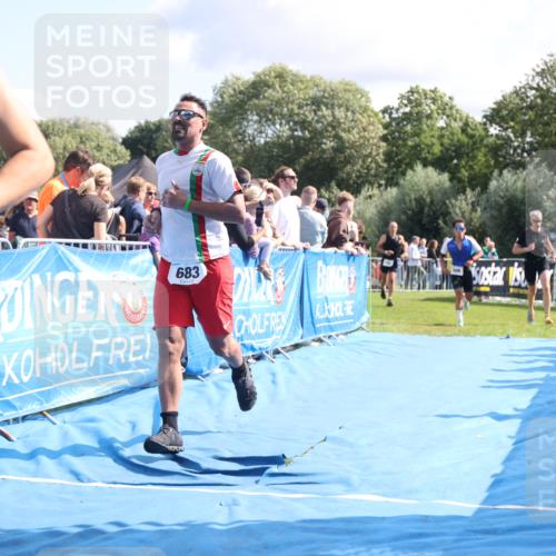 25.08.2024 - Elbe Triathlon Hamburg H.Heesch http://msf.ph/oto/6886560 25.08.2024 11:34:18 Ziel 606, 671, 683, 795, 1429 meine-sportfotos.de
