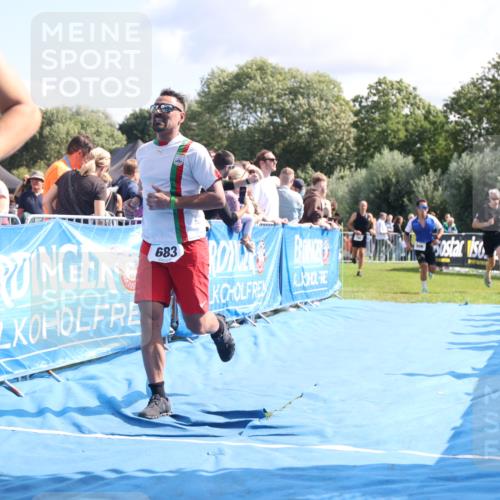 25.08.2024 - Elbe Triathlon Hamburg H.Heesch http://msf.ph/oto/6886562 25.08.2024 11:34:18 Ziel 606, 671, 683, 795, 1429 meine-sportfotos.de