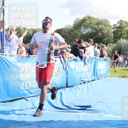 25.08.2024 - Elbe Triathlon Hamburg H.Heesch http://msf.ph/oto/6886576 25.08.2024 11:34:19 Ziel 606, 671, 683, 795, 1429 meine-sportfotos.de