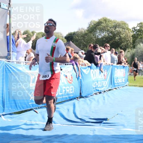 25.08.2024 - Elbe Triathlon Hamburg H.Heesch http://msf.ph/oto/6886580 25.08.2024 11:34:19 Ziel 606, 671, 683, 795, 1429 meine-sportfotos.de