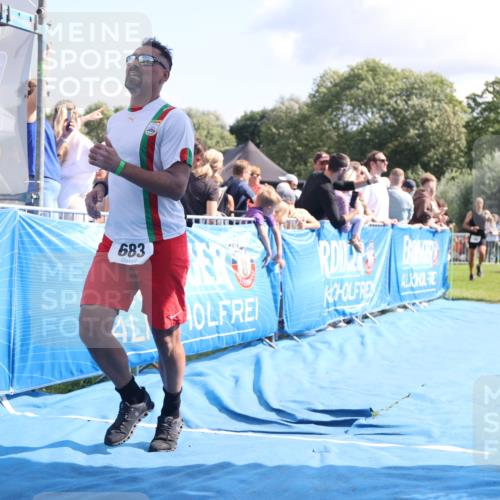 25.08.2024 - Elbe Triathlon Hamburg H.Heesch http://msf.ph/oto/6886585 25.08.2024 11:34:19 Ziel 606, 671, 683, 795, 1429 meine-sportfotos.de